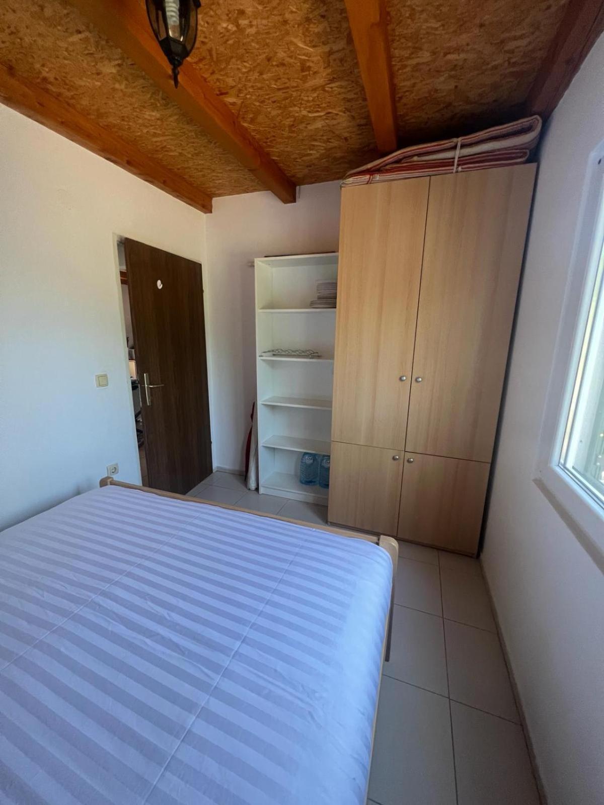 Villa Kuca Za Odmor Buba, Otok Zut Pristanisce Exterior foto